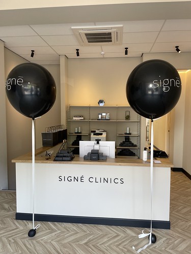  Cloudbuster Rond Bedrukt Signe Clinics Polikliniek De <a href='http://www.rotterdamsballonnenbedrijf.nl/plaatsen/blaak' class='w3-text-indigo'>Blaak</a> Rotterdam