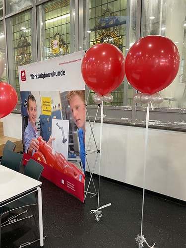  Cloudbuster Rond Hoge School Academieplein Rotterdam