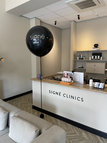  Cloudbuster Rond Bedrukt Sign Clinics <a href='http://www.rotterdamsballonnenbedrijf.nl/plaatsen/pannekoekstraat' class='w3-text-indigo'>Pannekoekstraat</a> Rotterdam