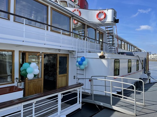  Ballontoef Bedrukt Bedrijfsfeest 125 Jaar Jubileum Fruitypack Raderstoomboot De Majesteit Rotterdam