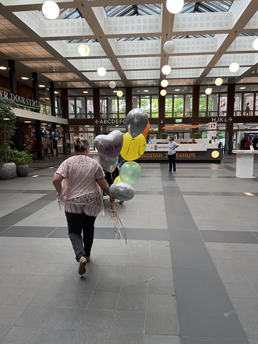  Ballonboeket Beterschap <a href='http://www.rotterdamsballonnenbedrijf.nl/plaatsen/maasstad' class='w3-text-indigo'>Maasstad</a> Ziekenhuis Rotterdam