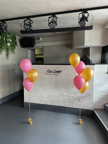  Tafeldecoratie 3ballonnen En 5ballonnen Eau Lounge Rotterdam
