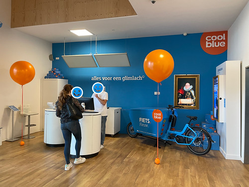 Cloudbuster Rond Hoofdkantoor Coolblue Weena Rotterdam