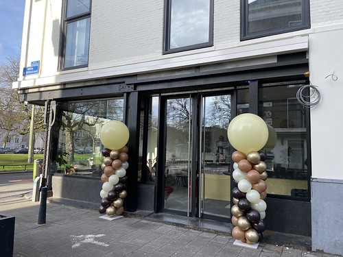  Ballonpilaar Breed Rond Opening Eethuis Fafi <a href='http://www.rotterdamsballonnenbedrijf.nl/plaatsen/witte-de-withstraat' class='w3-text-indigo'>Witte De Withstraat</a> Rotterdam