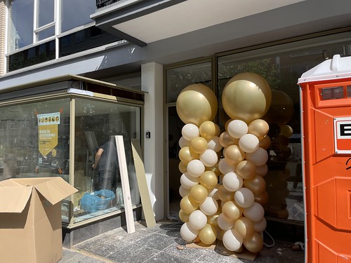 Ballonpilaar Breed Rond Opening <a href='http://www.rotterdamsballonnenbedrijf.nl/plaatsen/karel-doormanstraat' class='w3-text-indigo'>Karel Doormanstraat</a> 326 Rotterdam