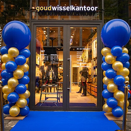  Ballonpilaar Opening <a href='http://www.rotterdamsballonnenbedrijf.nl/plaatsen/goudwisselkantoor' class='w3-text-indigo'>Goudwisselkantoor</a> Rotterdam