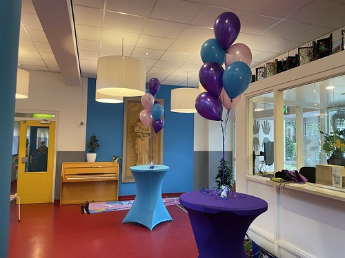  Tafeldecoratie 7 Ballonnen Open Dag Montessori Mavo Rotterdam