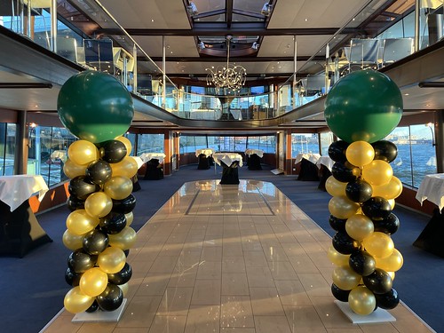  Ballonpilaar Breed Rond Uitreiking De Gouden Mossel Schip James Cook <a href='http://www.rotterdamsballonnenbedrijf.nl/plaatsen/spido' class='w3-text-indigo'>Spido</a> Rotterdam