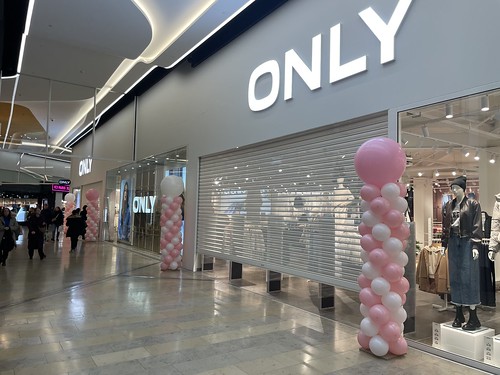  Ballonpilaar Opening Only <a href='http://www.rotterdamsballonnenbedrijf.nl/plaatsen/alexandrium-shopping-center' class='w3-text-indigo'>Alexandrium Shopping Center</a> Rotterdam