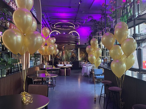  Tafeldecoratie 6 Ballonnen Gronddecoratie 5 Ballonnen Restaurant <a href='http://www.rotterdamsballonnenbedrijf.nl/plaatsen/mood' class='w3-text-indigo'>Mood</a> Rotterdam