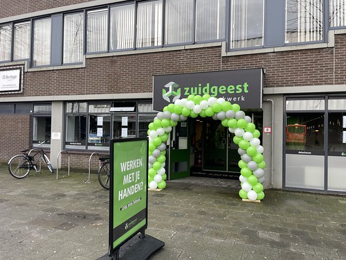  Ballonboog 6m Uitzendbureau Zuidgeest <a href='http://www.rotterdamsballonnenbedrijf.nl/plaatsen/zuidplein' class='w3-text-indigo'>Zuidplein</a> Rotterdam