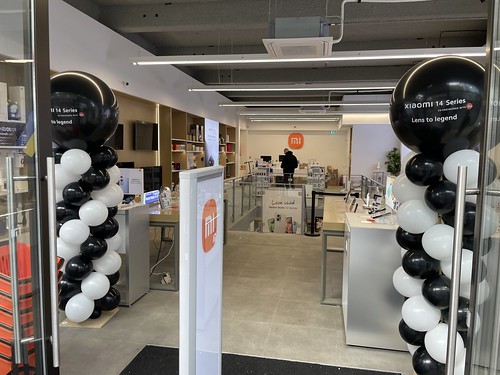  Ballonpilaar Bedrukt Xiaomi Experience Store Korte <a href='http://www.rotterdamsballonnenbedrijf.nl/plaatsen/lijnbaan' class='w3-text-indigo'>Lijnbaan</a> Rotterdam