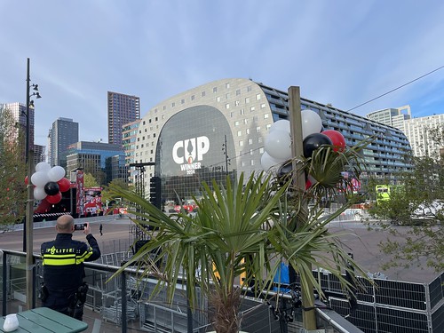  Ballontoef Huldiging Winnaar Toto Knvb Bekerfinale 2023 2024 <a href='http://www.rotterdamsballonnenbedrijf.nl/plaatsen/feyenoord' class='w3-text-indigo'>Feyenoord</a> Nec Dakterras <a href='http://www.rotterdamsballonnenbedrijf.nl/plaatsen/centrale-bibliotheek' class='w3-text-indigo'>Centrale Bibliotheek</a> Rotterdam