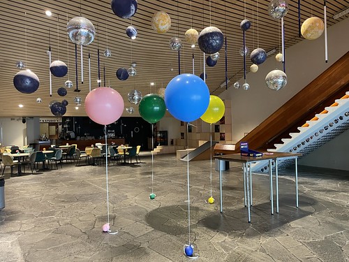  Cloudbuster Rond Hofpleintheater <a href='http://www.rotterdamsballonnenbedrijf.nl/plaatsen/jeugdtheater-hofplein' class='w3-text-indigo'>Jeugdtheater Hofplein</a> Rotterdam