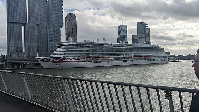 CRUISE TERMINAL ROTTERDAM