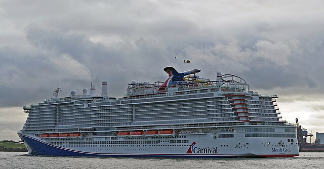 CRUISE SHIP HOEK VAN HOLLAND