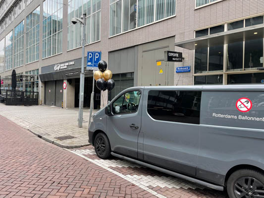 Here you can still park for free in Rotterdam.