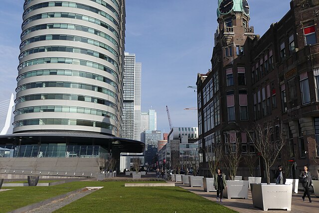 4x Hotels with a view on the Wilhelminakade in Rotterdam