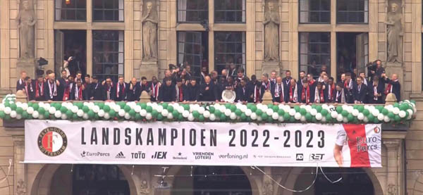 Ballonnenbedrijf krijgt groen licht van gemeente Rotterdam voor Feyenoord huldiging