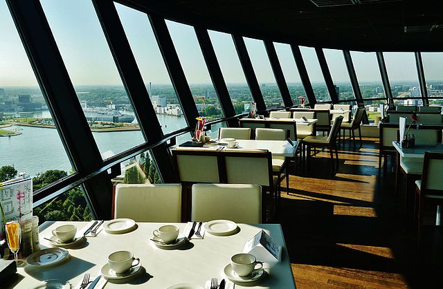 7 Rooftop bars with a view of the Rotterdam Skyline