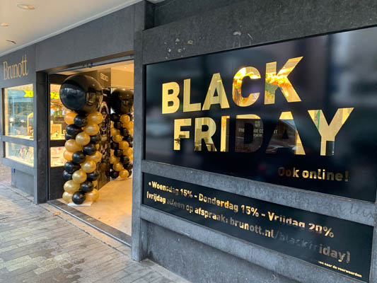 Shop in Rotterdam on Singles Day, Black Friday, and Cyber Monday.