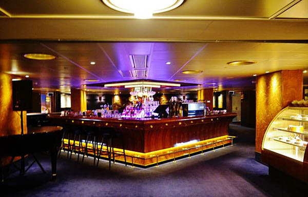 SS Rotterdam Bar