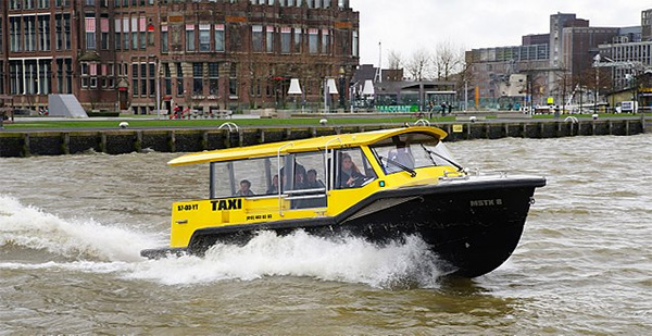 TROUWEN MET DE WATERTAXI