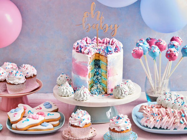 GENDER REVEAL TAART EN CUPCAKES