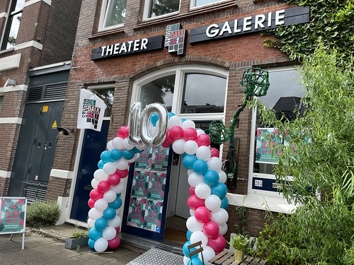 Folieballon Cijfer 10 Jubileum Taal en Theater Studio de Bakkerij Rotterdam